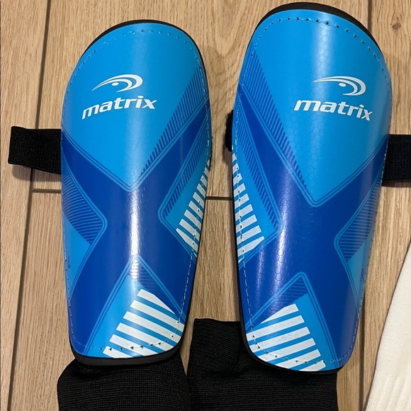 EUC - Nike White Dri-Fit Athletic Socks and Matrix Blue Shin Guards - Picture 3 of 16